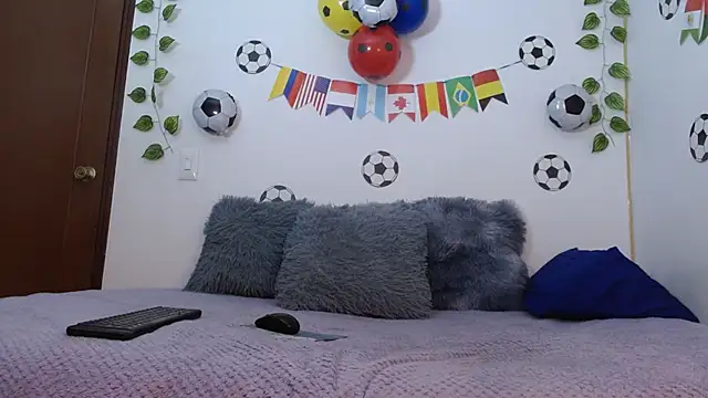 MarillynMorgan online show from 06/21/26, 01:46