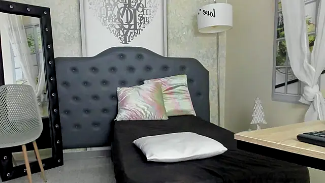 Snapshot of brian_tattoo chatting on 11/30/25, 05:00 brian tattoo online show from 11/30/25, 05:00