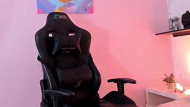 Snapshot of VictoriiaRose chatting on 11/28/25, 07:16 VictoriiaRose online show from 11/28/25, 07:16