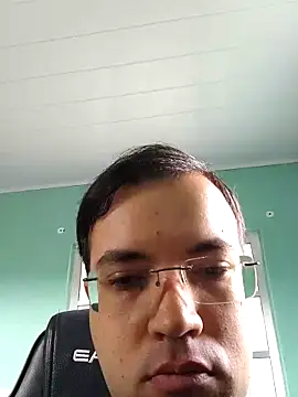 Snapshot of Silvakkfitk chatting on 02/06/26, 11:02 Silvakkfitk online show from 02/06/26, 11:02