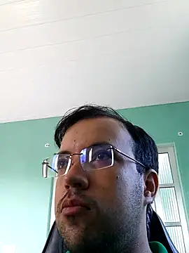 Snapshot of Silvakkfitk chatting on 02/20/26, 10:27 Silvakkfitk online show from 02/20/26, 10:27