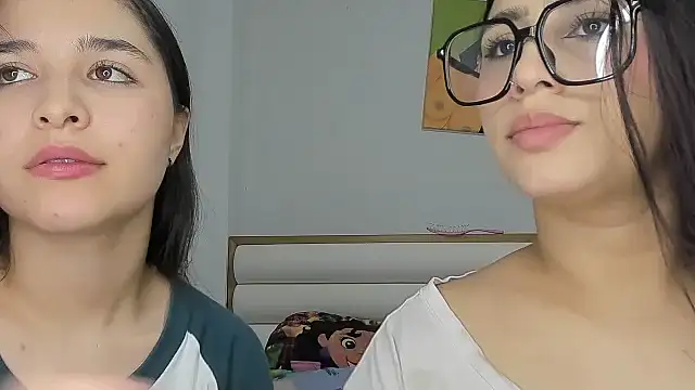 Snapshot of ROUS_SWEET_ chatting on 05/18/26, 02:51 ROUS SWEET online show from 05/18/26, 02:51