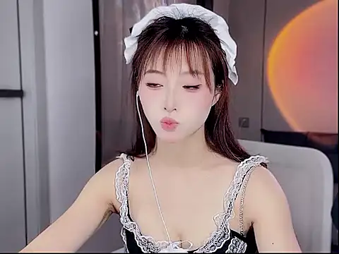 Kikikiki5678 online show from 12/14/25, 07:03