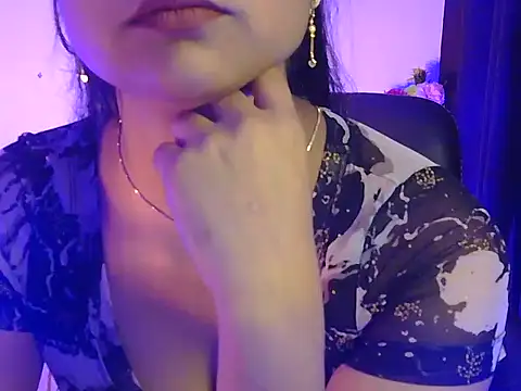 Snapshot of cute_rohani1 chatting on 12/13/25, 08:04 cute rohani1 online show from 12/13/25, 08:04