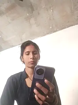 Snapshot of SassyDiy chatting on 03/22/26, 03:32 SassyDiy online show from 03/22/26, 03:32