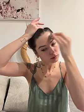 Snapshot of Sugarbellax chatting on 11/30/25, 03:38 Sugarbellax online show from 11/30/25, 03:38