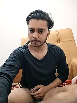 Snapshot of samnick4321 chatting on 12/13/25, 07:53 samnick4321 online show from 12/13/25, 07:53