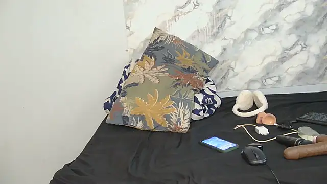 Snapshot of SexyZuluBarbie chatting on 06/17/26, 10:39 SexyZuluBarbie online show from 06/17/26, 10:39