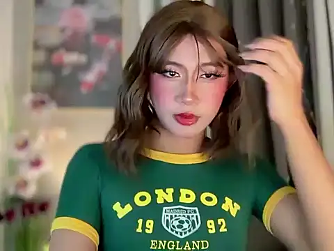 asiantwink0000 online show from 06/21/26, 12:02