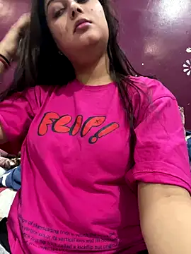 Collage girl01 online show from 11/29/25, 08:06