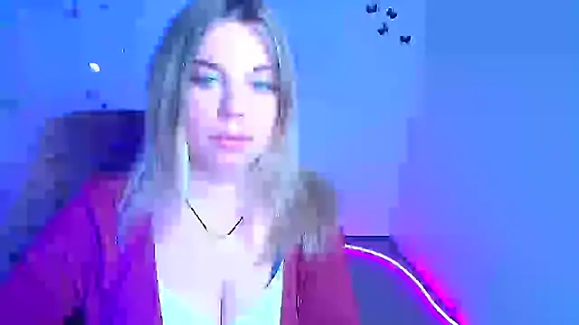 Amanda Swannn online show from 04/30/26, 12:00