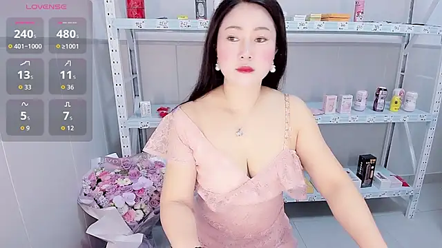 Wan-Yun-520 online show from 06/16/26, 12:24
