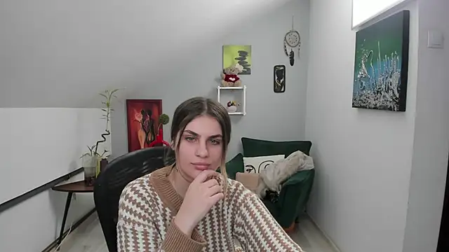 Snapshot of SarahOwenn chatting on 11/27/25, 02:52 SarahOwenn online show from 11/27/25, 02:52