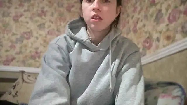 Aphr0ditee online show from 05/01/26, 02:43