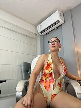 AnnaJaimes online show from 06/20/26, 10:56