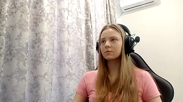 CrackShirker online show from 12/18/25, 06:19