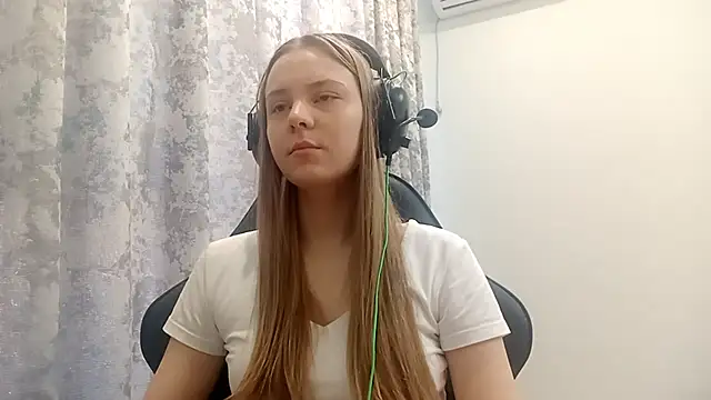 CrackShirker online show from 12/21/25, 06:09