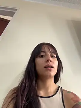 Mia fiire online show from 04/29/26, 07:09