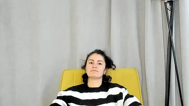 GilmaFaurot online show from 11/28/25, 08:11