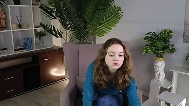 Snapshot of MarilynDibartolo chatting on 11/30/25, 12:31 MarilynDibartolo online show from 11/30/25, 12:31