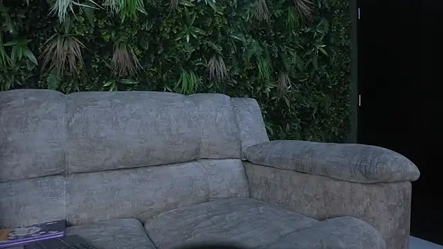 ObsidianOrchid online show from 12/04/25, 12:03