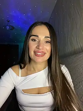 Snapshot of MonikaSi chatting on 01/16/26, 07:51 MonikaSi online show from 01/16/26, 07:51
