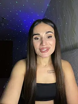 Snapshot of MonikaSi chatting on 01/18/26, 04:44 MonikaSi online show from 01/18/26, 04:44