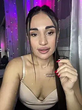 Snapshot of MonikaSi chatting on 04/04/26, 05:10 MonikaSi online show from 04/04/26, 05:10