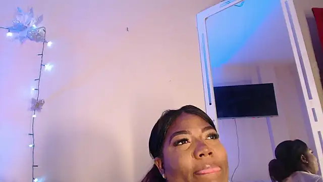 GraceMaaceey online show from 05/05/26, 03:58