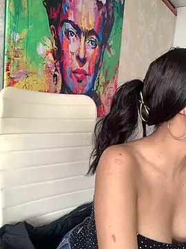 Snapshot of MiaScott_Pink chatting on 12/05/25, 01:09 MiaScott Pink online show from 12/05/25, 01:09