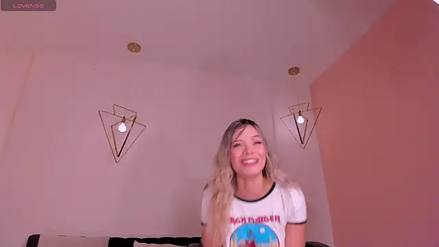 LisaFlowers  online show from 06/12/26, 08:57