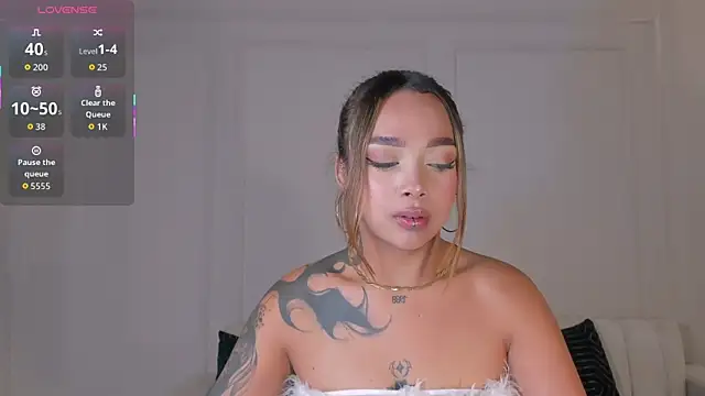 Snapshot of AmbarOwens chatting on 12/03/25, 04:42 AmbarOwens online show from 12/03/25, 04:42