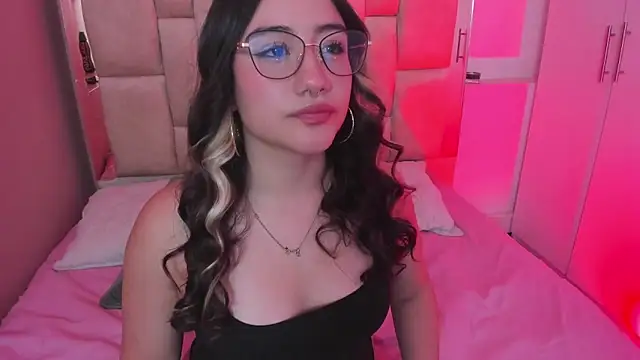 Snapshot of Nana__S chatting on 03/13/26, 03:24 Nana S online show from 03/13/26, 03:24