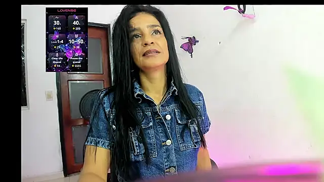 Snapshot of sweetCatallina chatting on 07/08/26, 11:37 sweetCatallina online show from 07/08/26, 11:37
