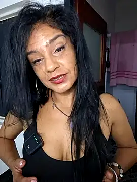 Snapshot of sweetCatallina chatting on 08/06/26, 01:24 sweetCatallina online show from 08/06/26, 01:24
