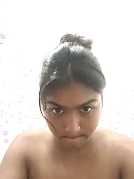 Cute diya023 online show from 05/30/26, 08:33