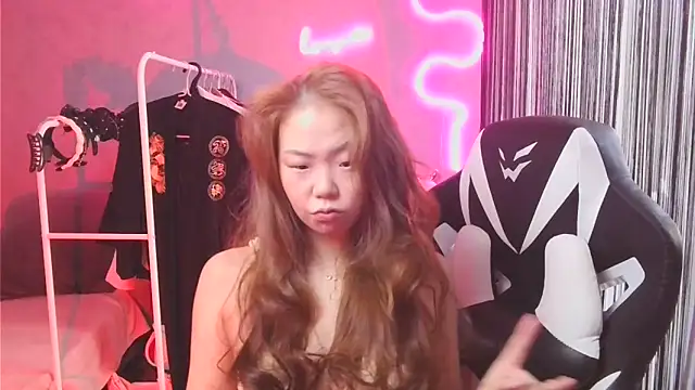 Snapshot of valkirii chatting on 03/17/26, 06:50 valkirii online show from 03/17/26, 06:50