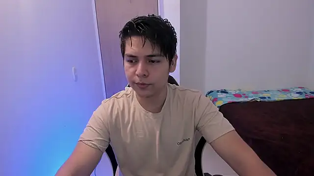 Snapshot of Asta_YunoXXX chatting on 04/16/26, 12:44 Asta YunoXXX online show from 04/16/26, 12:44