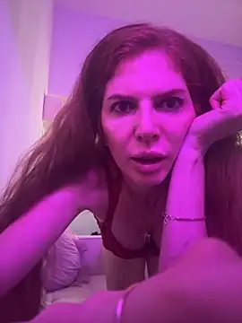 Snapshot of redheadangel_5 chatting on 12/01/25, 05:34 redheadangel 5 online show from 12/01/25, 05:34