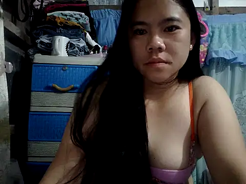 Snapshot of xxdreamgirl69 chatting on 04/08/26, 10:10 xxdreamgirl69 online show from 04/08/26, 10:10