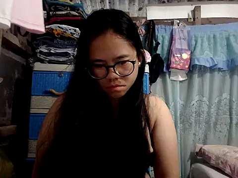 Snapshot of xxdreamgirl69 chatting on 04/10/26, 10:25 xxdreamgirl69 online show from 04/10/26, 10:25