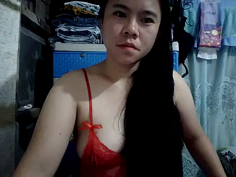 Snapshot of xxdreamgirl69 chatting on 04/13/26, 10:15 xxdreamgirl69 online show from 04/13/26, 10:15