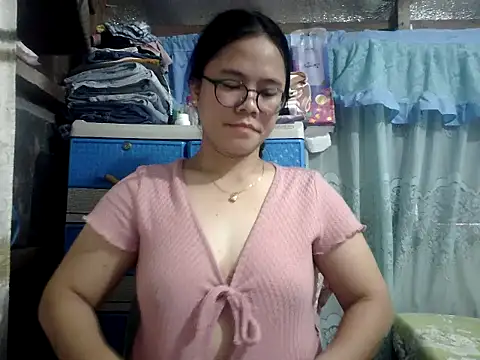 Snapshot of xxdreamgirl69 chatting on 05/09/26, 02:39 xxdreamgirl69 online show from 05/09/26, 02:39