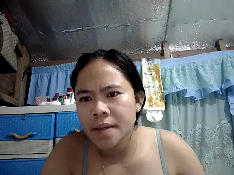 xxdreamgirl69 online show from 06/17/26, 10:43