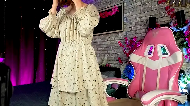 Snapshot of Mia_Mooore chatting on 12/01/25, 02:11 Mia Mooore online show from 12/01/25, 02:11