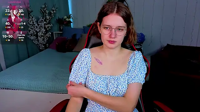 Mia Mooore online show from 03/07/26, 01:30