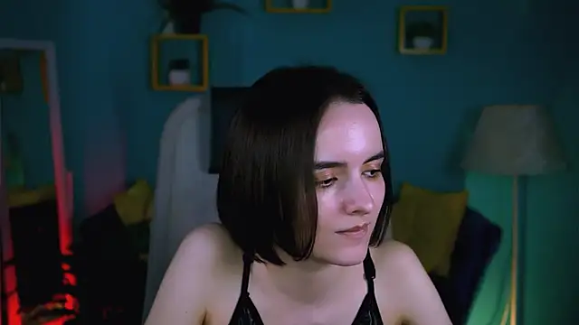 KateWillows online show from 04/30/26, 04:30