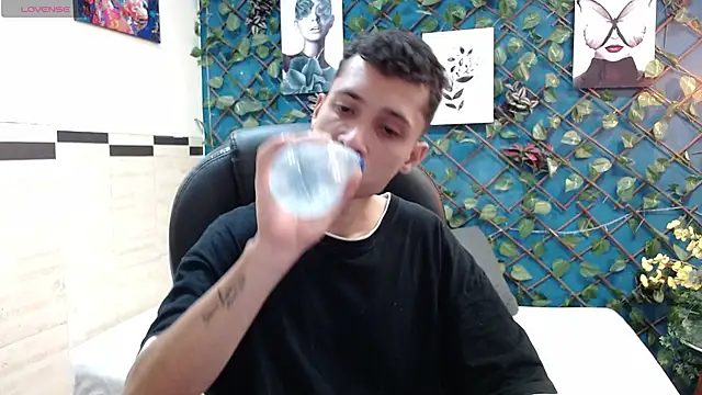 LucassSmith11 online show from 05/13/26, 08:16