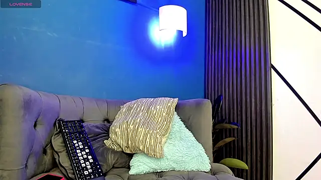 Snapshot of Sky_Rivers chatting on 11/30/25, 03:10 Sky Rivers online show from 11/30/25, 03:10