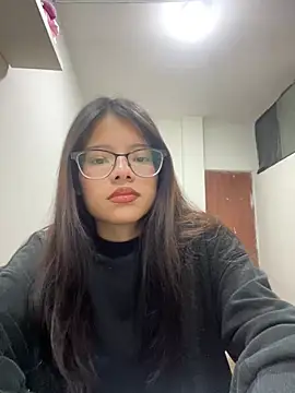 omifresita online show from 06/19/26, 01:59